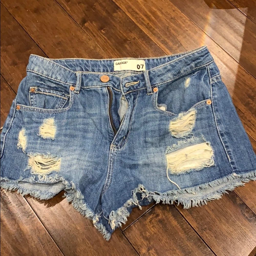 Size 7 Garage Jean shorts